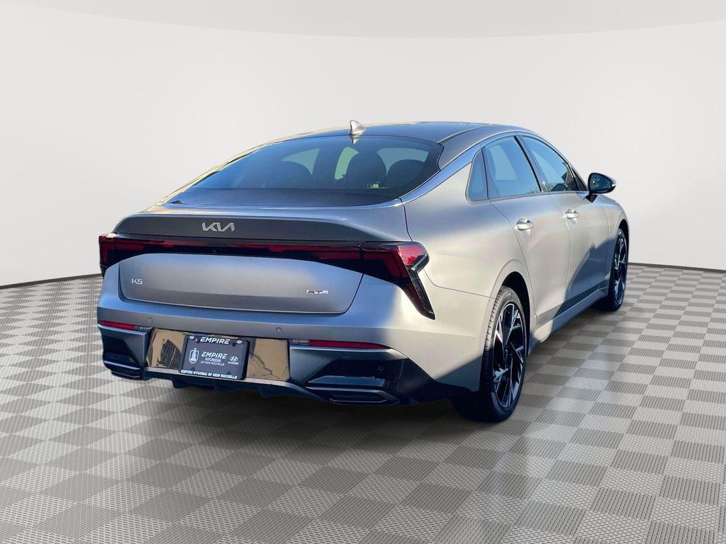 2025 Kia K5 — interior view