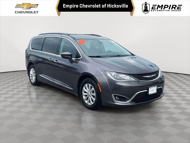 2017 Chrysler Pacifica Touring-L in Granite Crystal Metallic Clearcoat — front three-quarter view