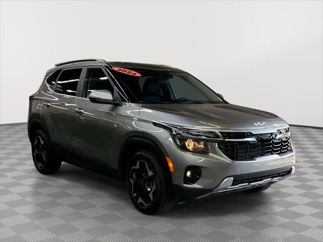 2024 Kia Seltos EX in Steel Gray — front three-quarter view