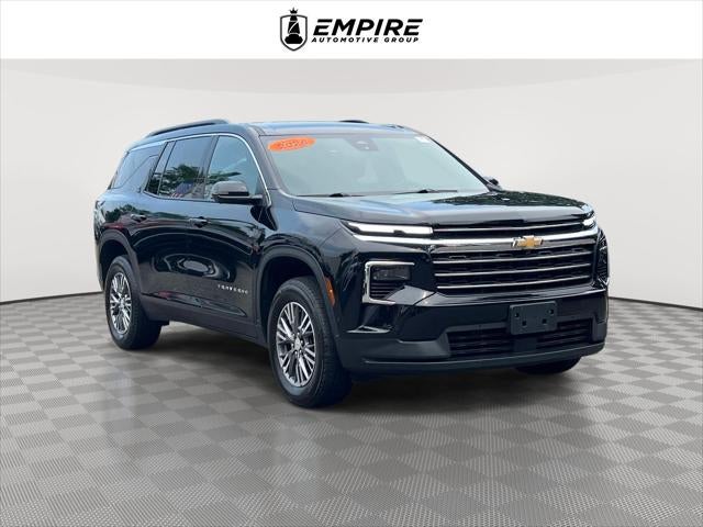 2024 Chevrolet Traverse LT in Mosaic Black Metallic — front three-quarter view
