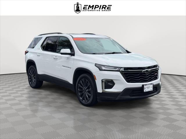 2023 Chevrolet Traverse RS in Summit White — front three-quarter view