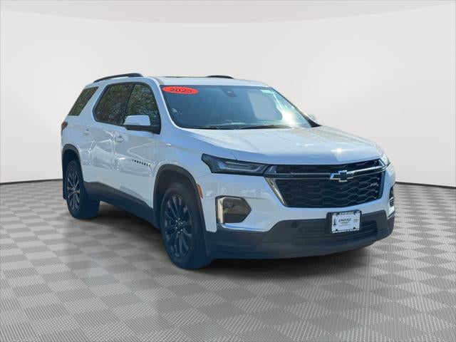 2023 Chevrolet Traverse RS in Summit White — front three-quarter view